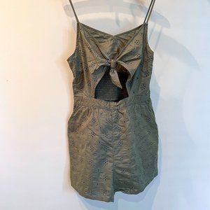Aerie size medium green romper